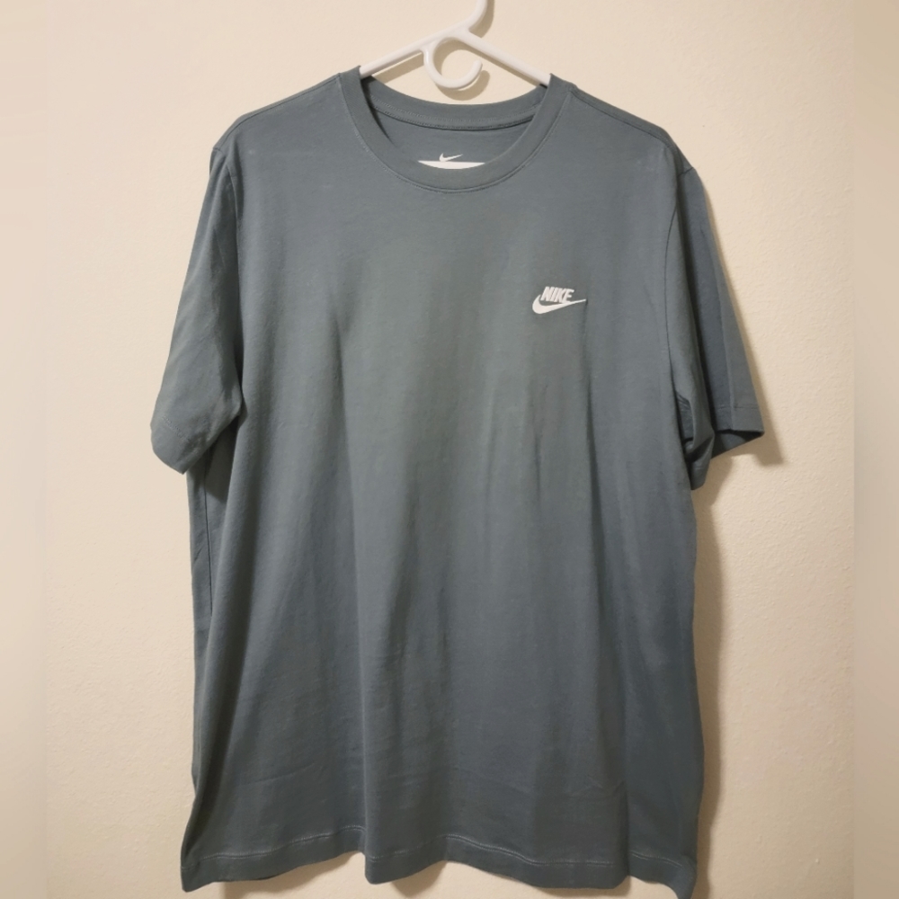 Men's Nike Tee